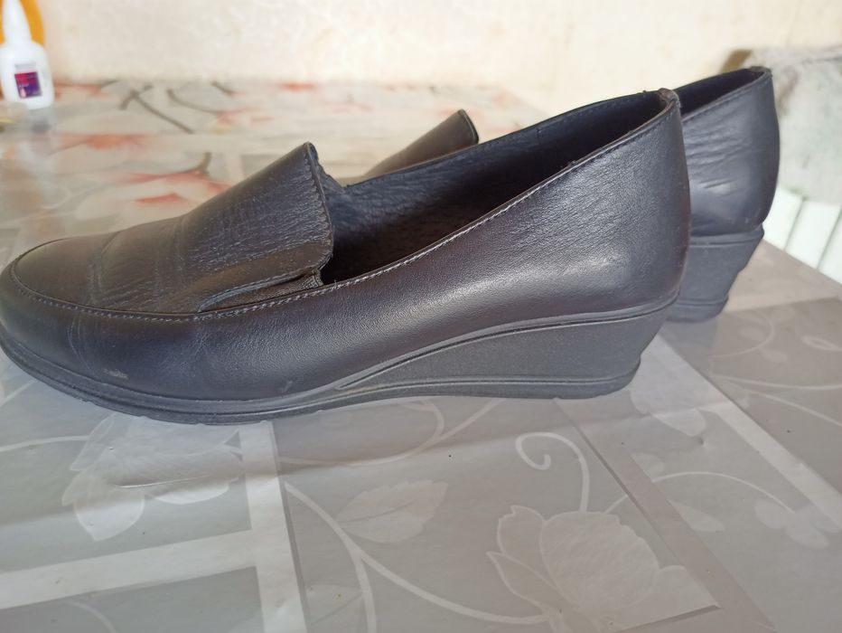 Шкіряні жіночі туфлі