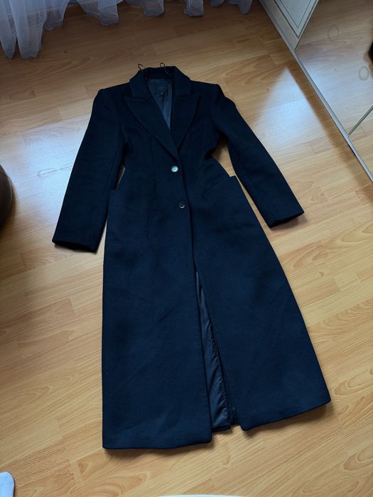 Довге чорне пальто макси Zara (розмір XS) з велики плечами