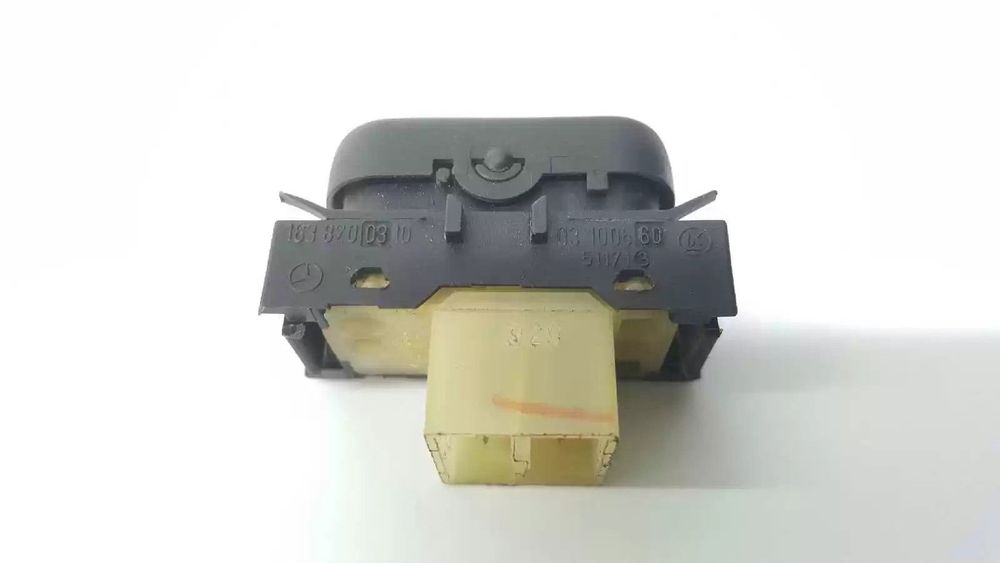 Mercedes-Benz Class M Windshield Wiper Control Unit 1998–1638200310