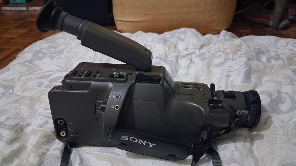 Sony CCD-F370E Video8 (1991)