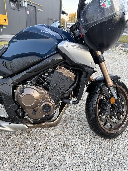 мотоцикл Honda CB 650 R