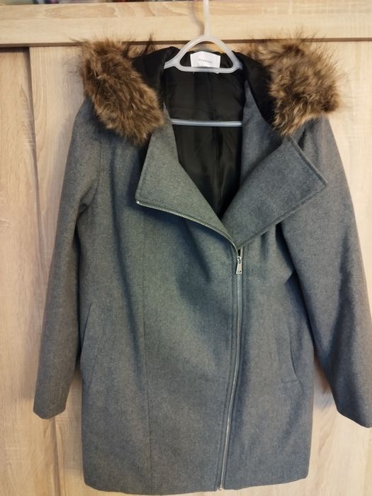 Nowy płaszczyk Reserved