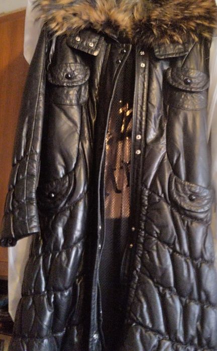 Продам зимние пальто.