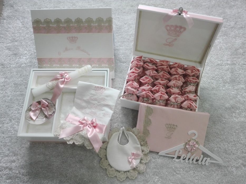 Conjuntos personalizados de batizado