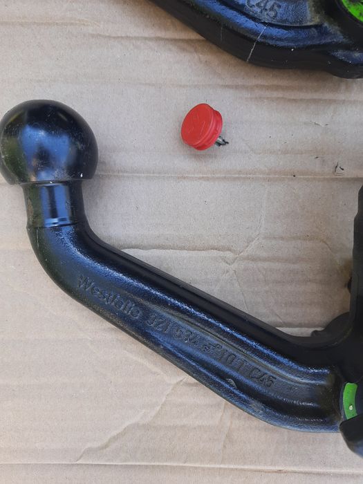 Фаркоп Volkswagen Passat B6 B7 Golf 6 Touran WESTFALIA Прицепне