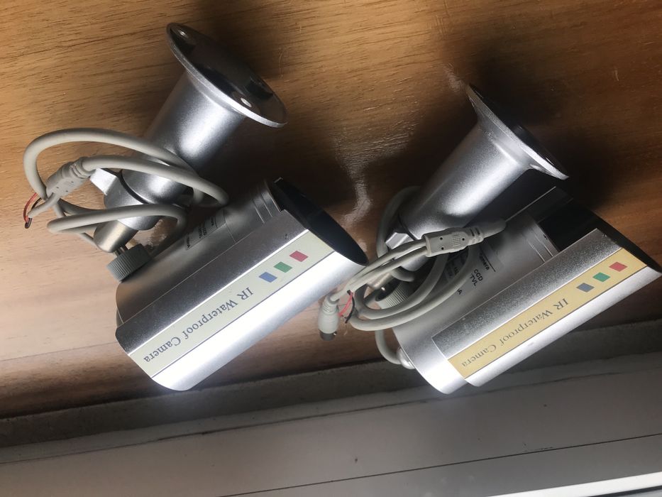 2 camerAs video vigilancia exteriores a prova  de agua