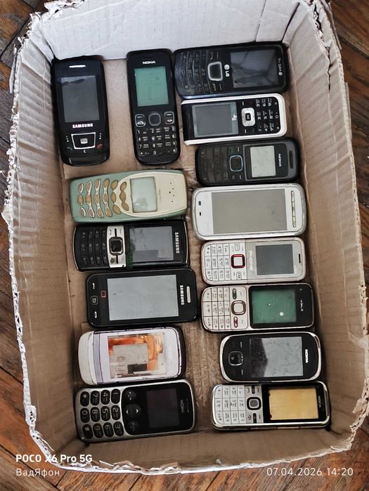 Кнопочні телефони неробочі 50 шт