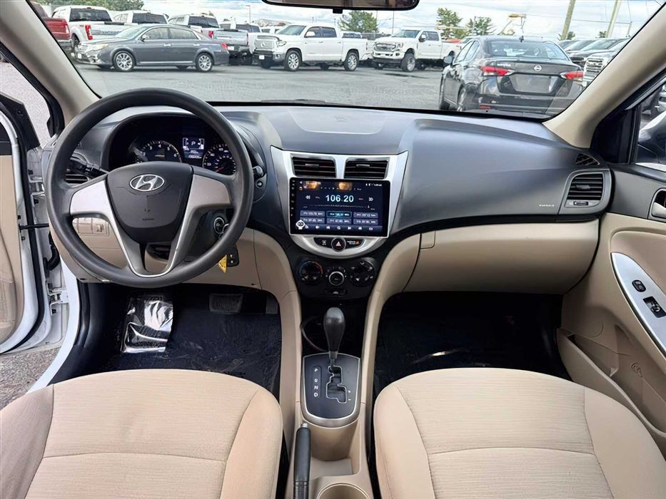 Hyundai Accent Sport      2015