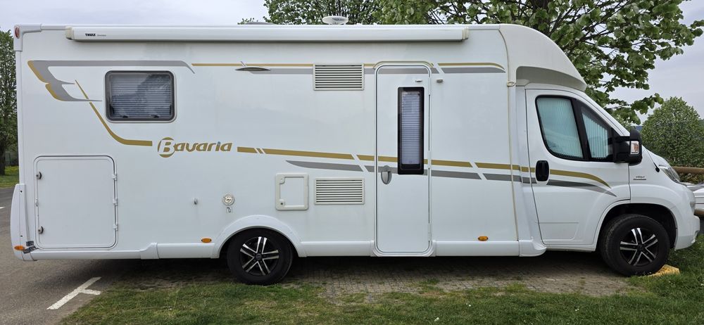 Autocaravana Cama Central + Basculante - Fiat BAVARIA T746C - 2015