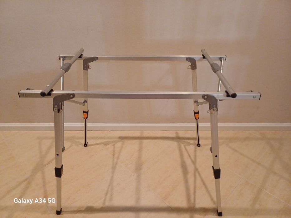 Mesa de campismo dobravel , de alumínio