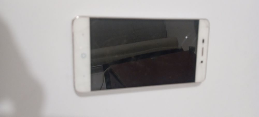 Смартфон Samsung.