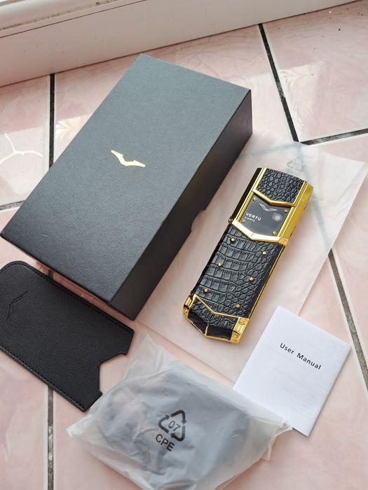 Эксклюзивный мобильный телефон vertu на 2 sim новый