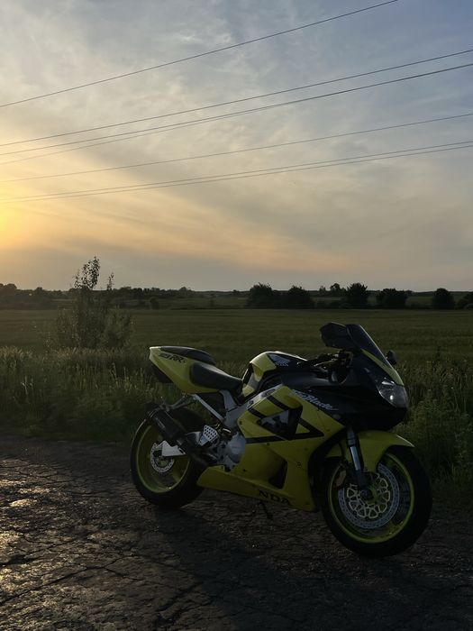 Honda CBR 929 rr Fireblade 900 919 954