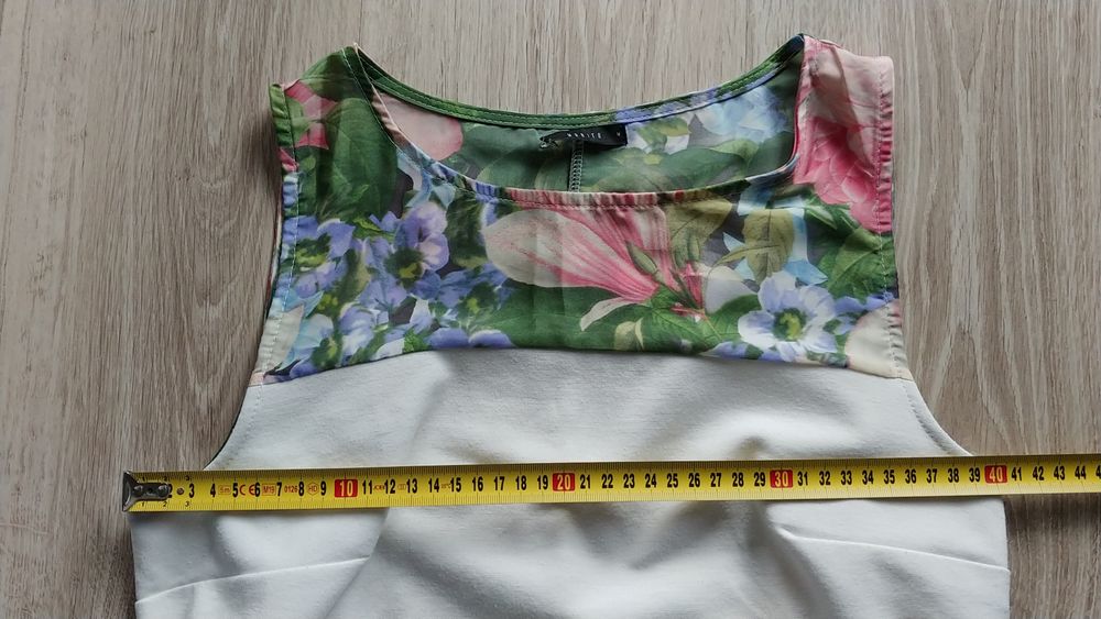 Biała sukienka mini