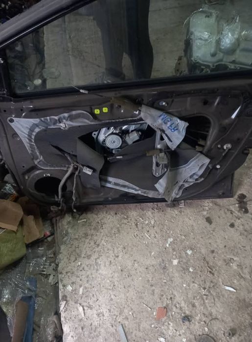 Двері передні хода сівік