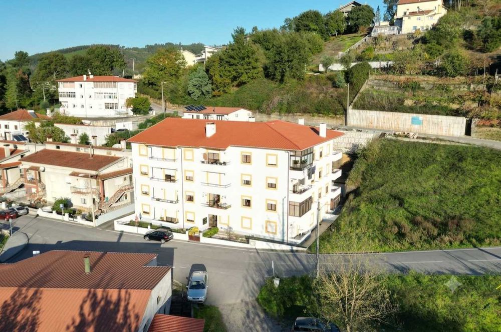 Arrendamento de apartamento t3 na Rua Congregação das Filhas de São José, em Arganil