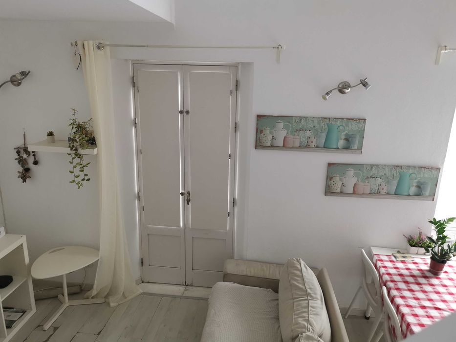 quarto estudante para arrendamento junto à praça do giraldo de évora