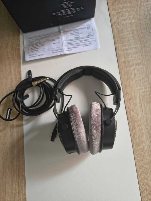 Beyerdynamic DT 990 PRO X Studio headphones na Garantia até 2028