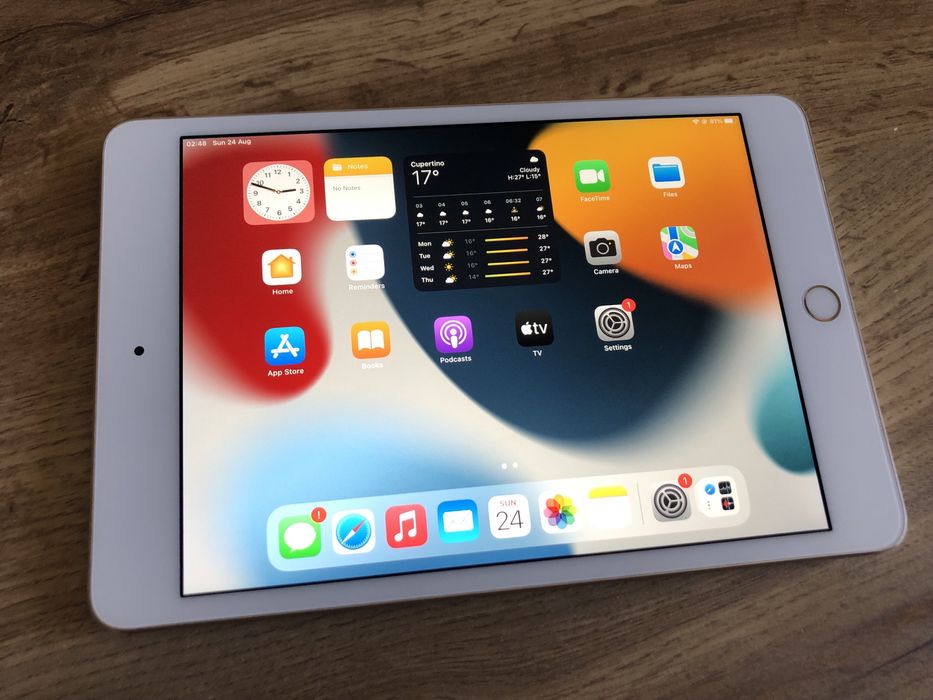 iPad Mini 4 64GB 7.9” Gold, Smart Cover Red, оригінал.