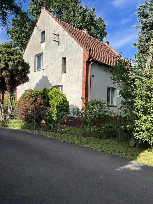 Dom 130 m² z działką 6 arów – Rzeczyca, 30 km od Wrocławia