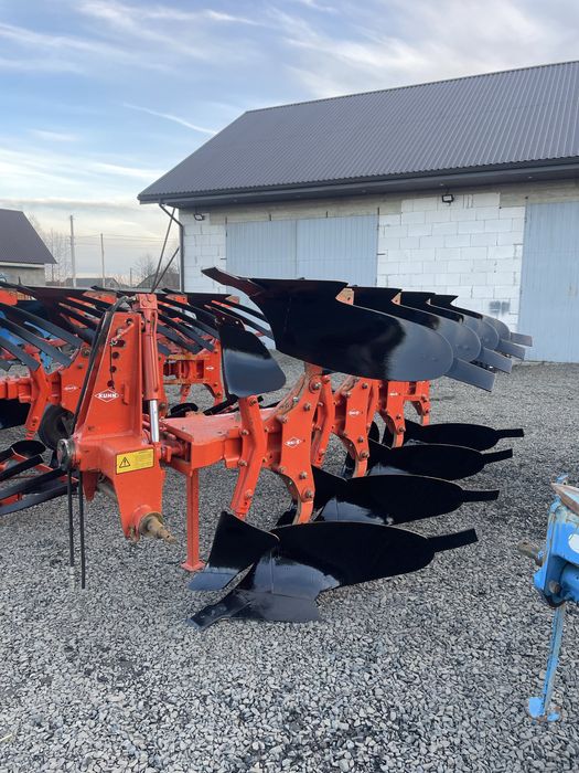 Kuhn standart 3+1 плуг оборотний не lemken kverneland