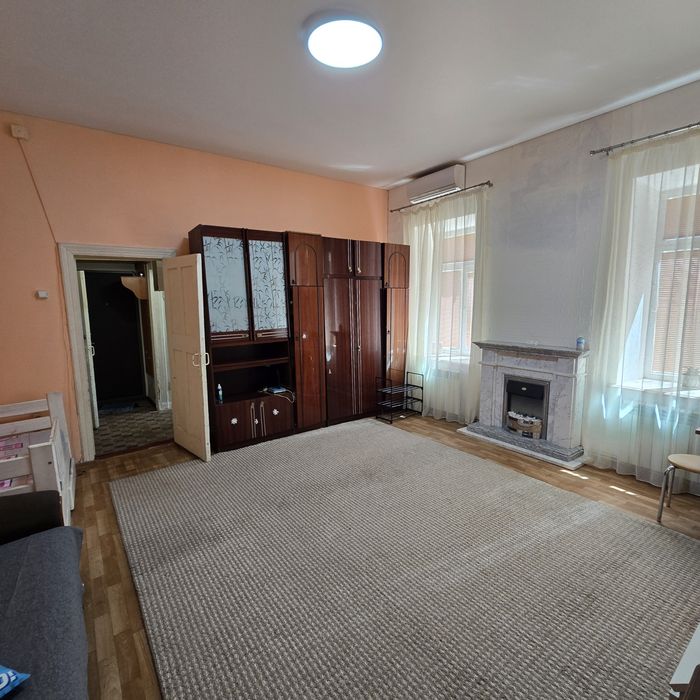 Продаж 1 кімнатна  квартира  Центр вулиця Адміральська