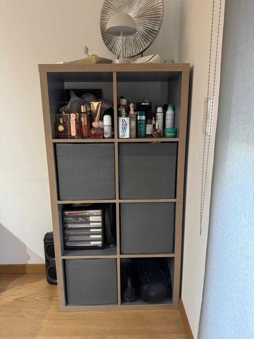 Estante gama KALLAX cinza IKEA