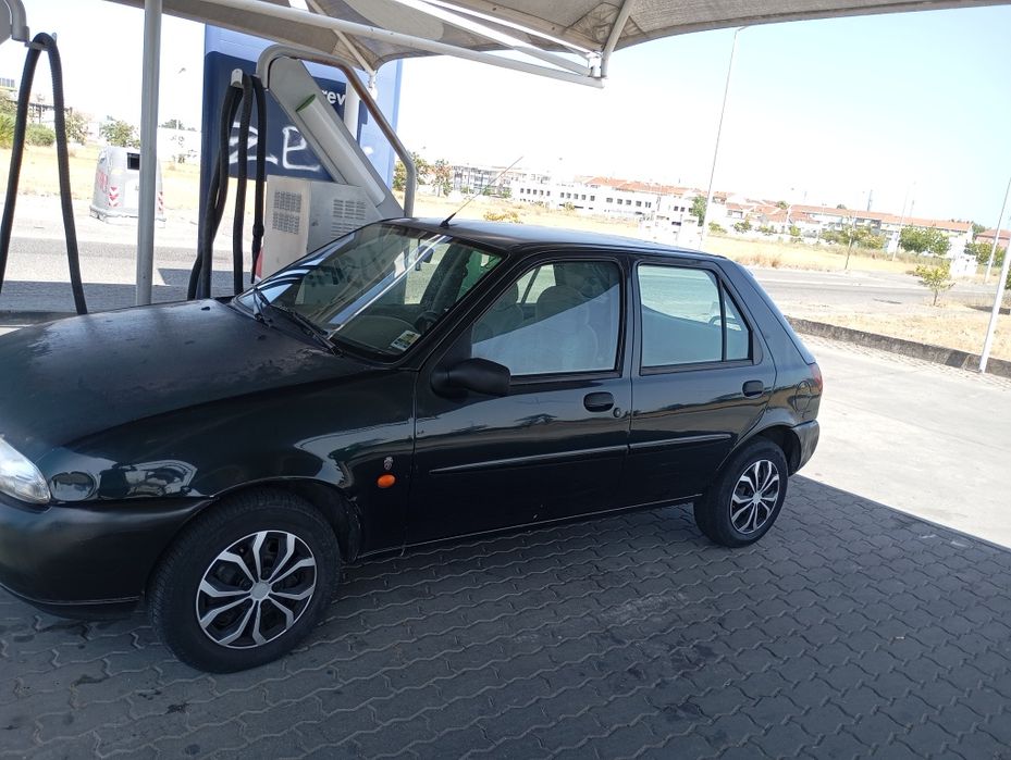 Ford Fiesta 1.2 Gasolina – Económico e Fiável