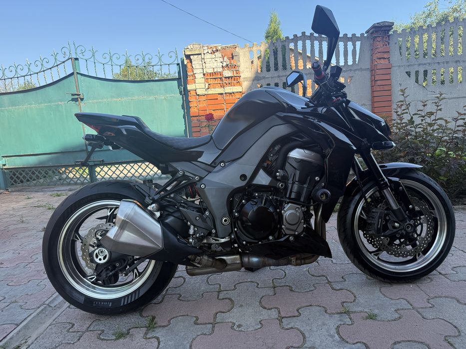 Мотоцикл Kawasaki z1000