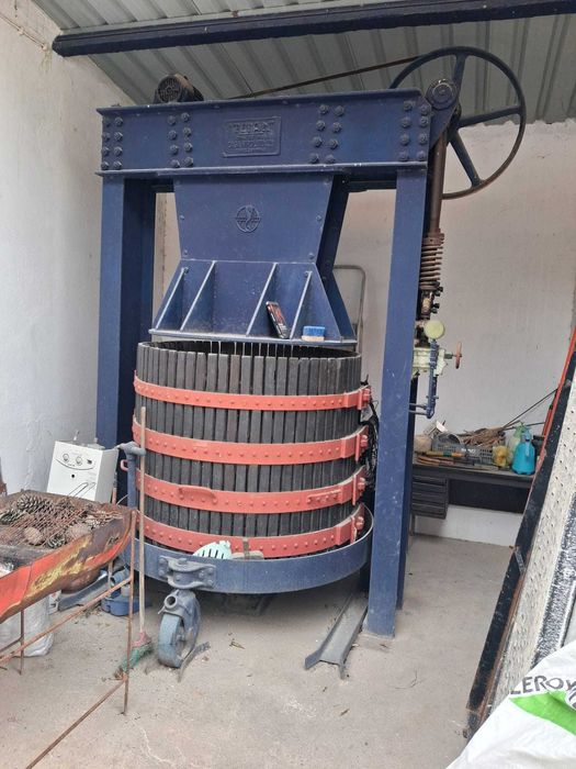 Prensa hidráulica para fazer vinho