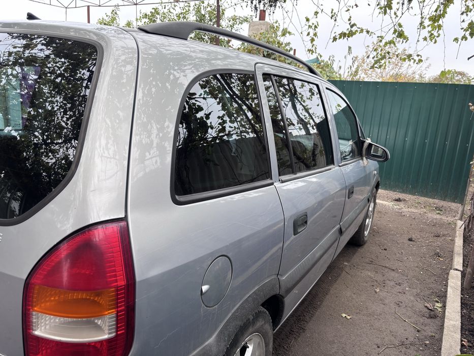 Opel Zafira дізель