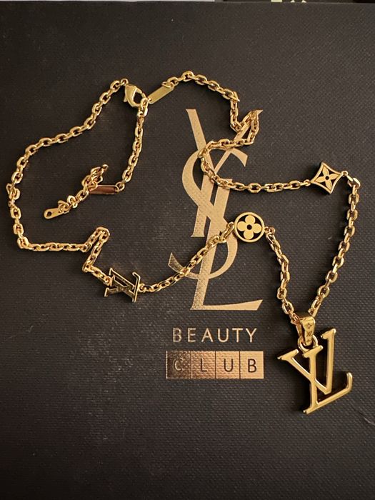 Złoty Naszyjnik z Logo LV