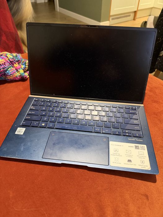 Asus ZenBook 14 Laptop