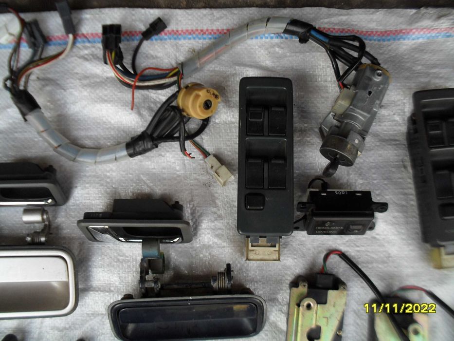 Ручка открывания двери водительской MAZDA-626 GD -700 грн.