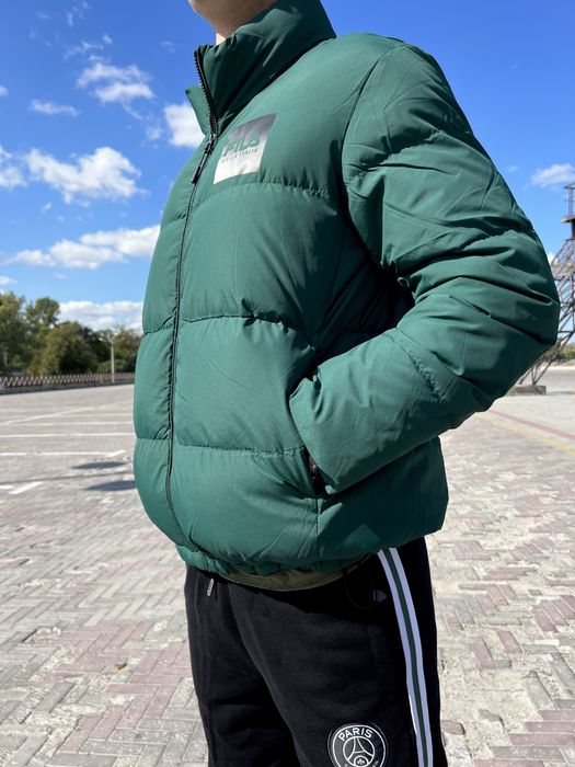 Чоловічий пуховик FILA зеленого кольору