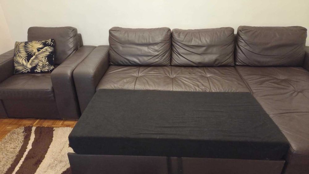 Dom piętrowy w dobrej okolicy