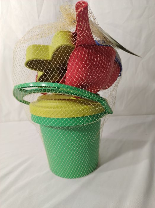 Zestaw zabawek do piaskownicy