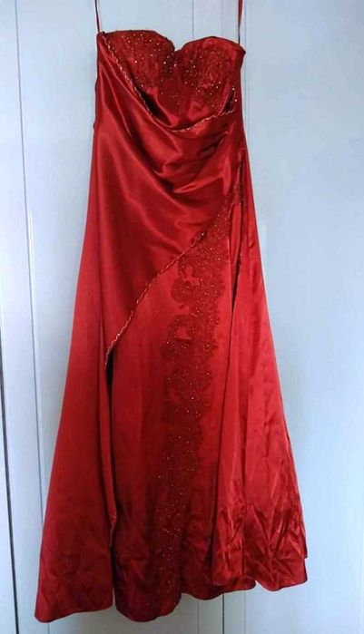 Vestido de festa vermelho