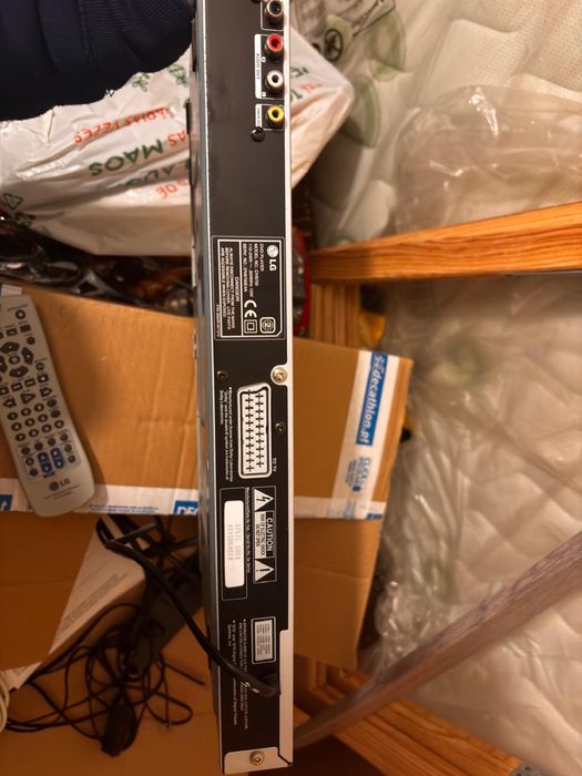 DVD LG com comando - Usado