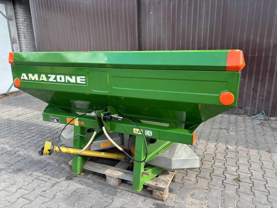 Rozsiewacz sulky , amazone za m , 1500l,