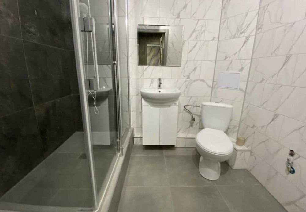 1 квартира вул.Запорізька Є ліжко та диван Новобудова