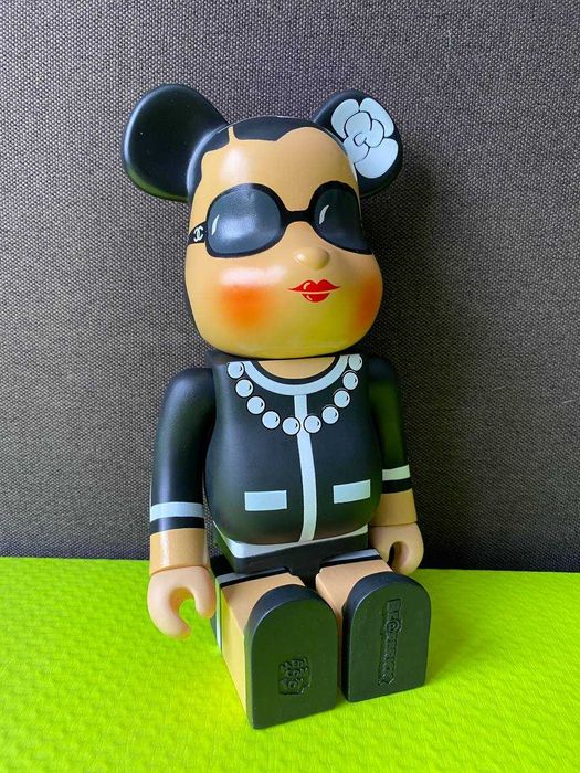 Бирбрик BearBrick CHANEL 28 cm (бірбрік) колекционная игрушка