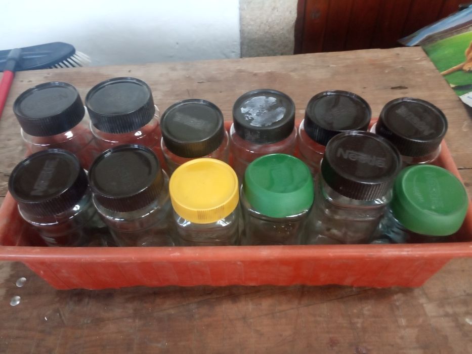 Fracos de vidro de cafe