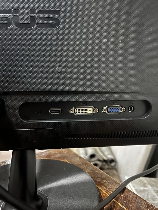 Monitor ASUS VS228HR 22” para Peças