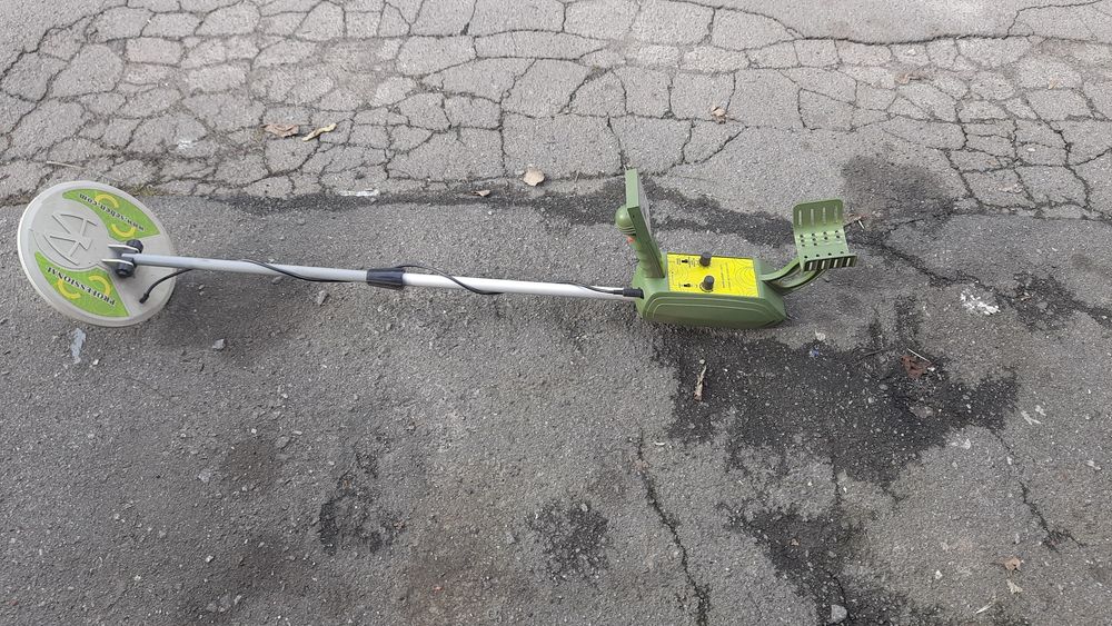 Метало шукач (куплений в Німеччині]