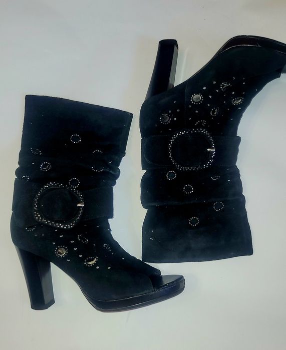 Натуральна замша.  Ботильйони,  38 розмір