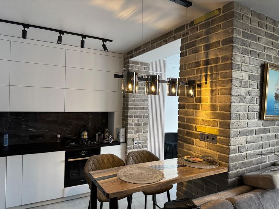 Дизайнерські меблі на замовлення. - 20% новорічні знижки на монтаж!