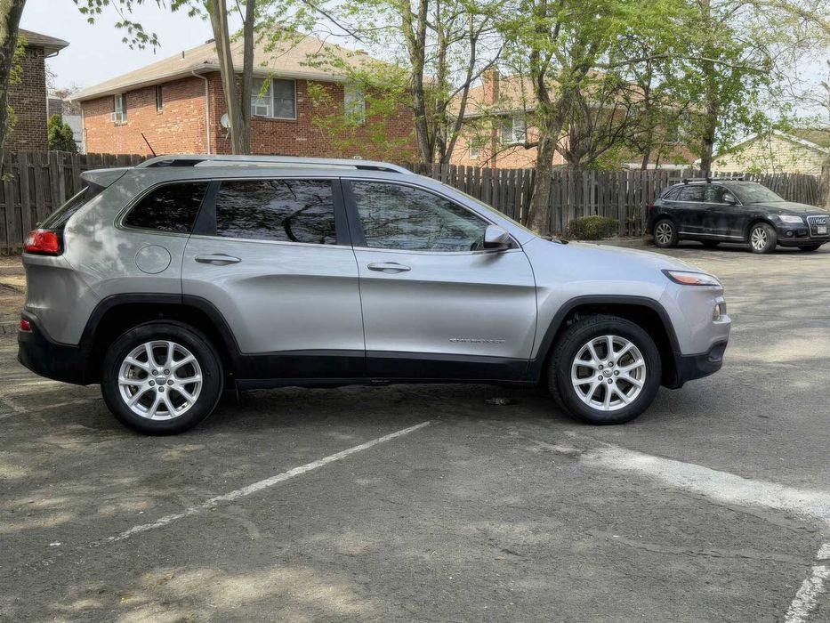 Jeep Cherokee      2015