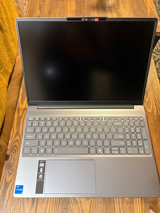 Laptop Lenovo IdeaPad Slim 15.3” i5 / 24GB / 512SSD / paragon