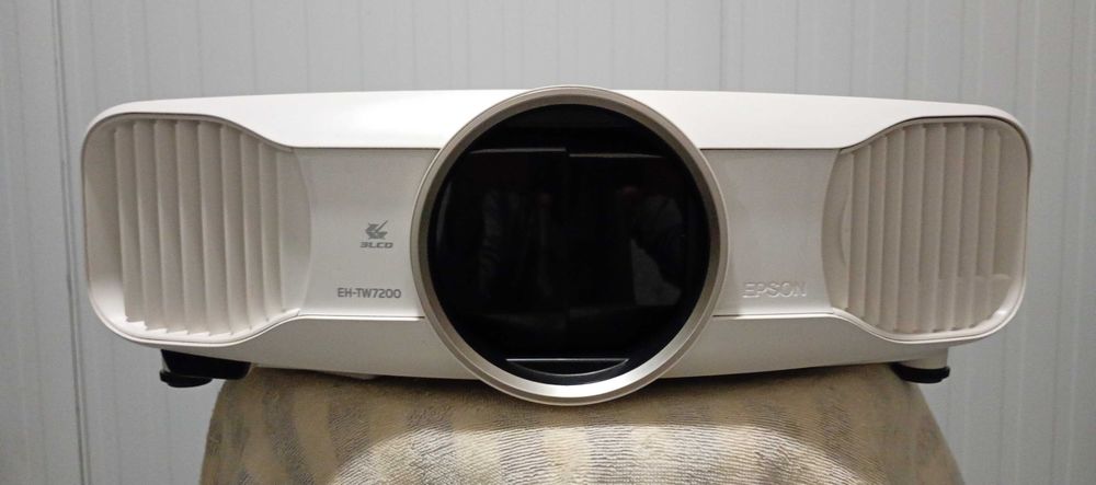 Projetor Epson EH-TW7200 Full HD 3D – Home Cinema de Nível Profissional